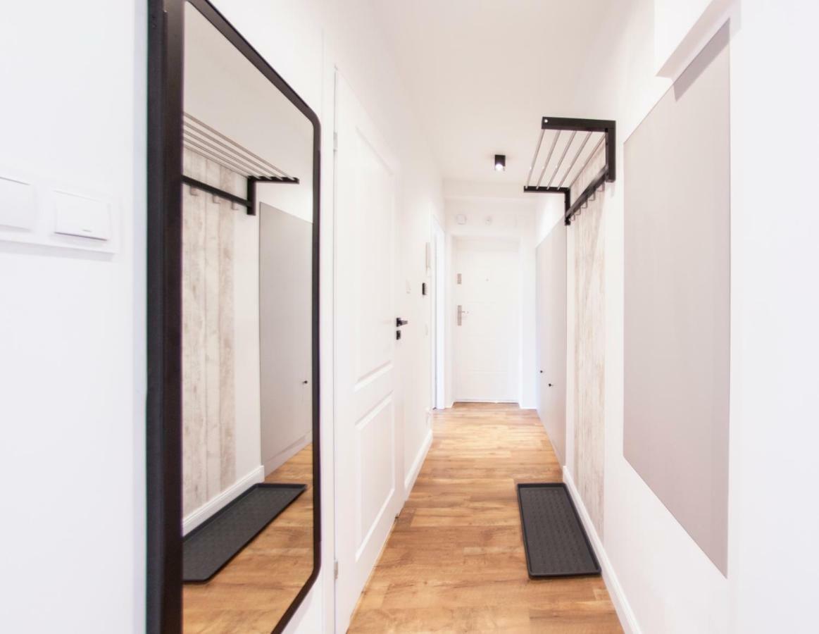 Family Luxury Comfort Old Town Apartament, 1-8, 2 Sypialnie I Salon, Parking W Cenie Gdańsk Eksteriør billede
