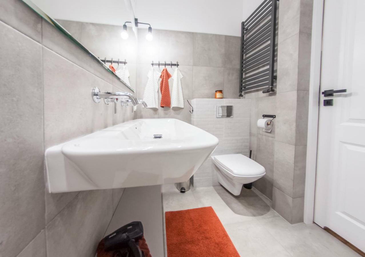 Family Luxury Comfort Old Town Apartament, 1-8, 2 Sypialnie I Salon, Parking W Cenie Gdańsk Eksteriør billede